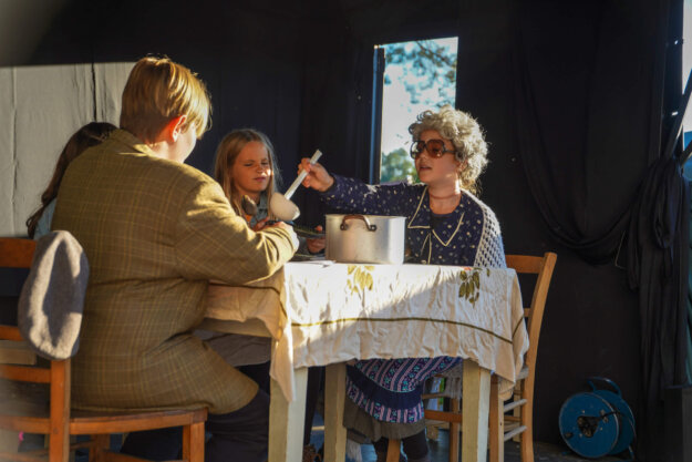 Theatergrillen-4